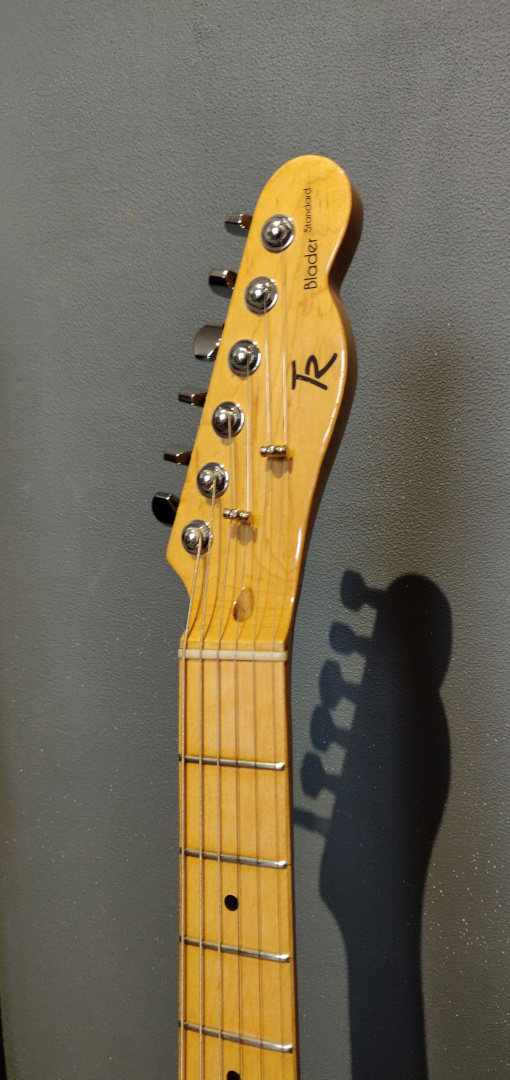 fabrication d'instrument proche octeville luthier Le Havre